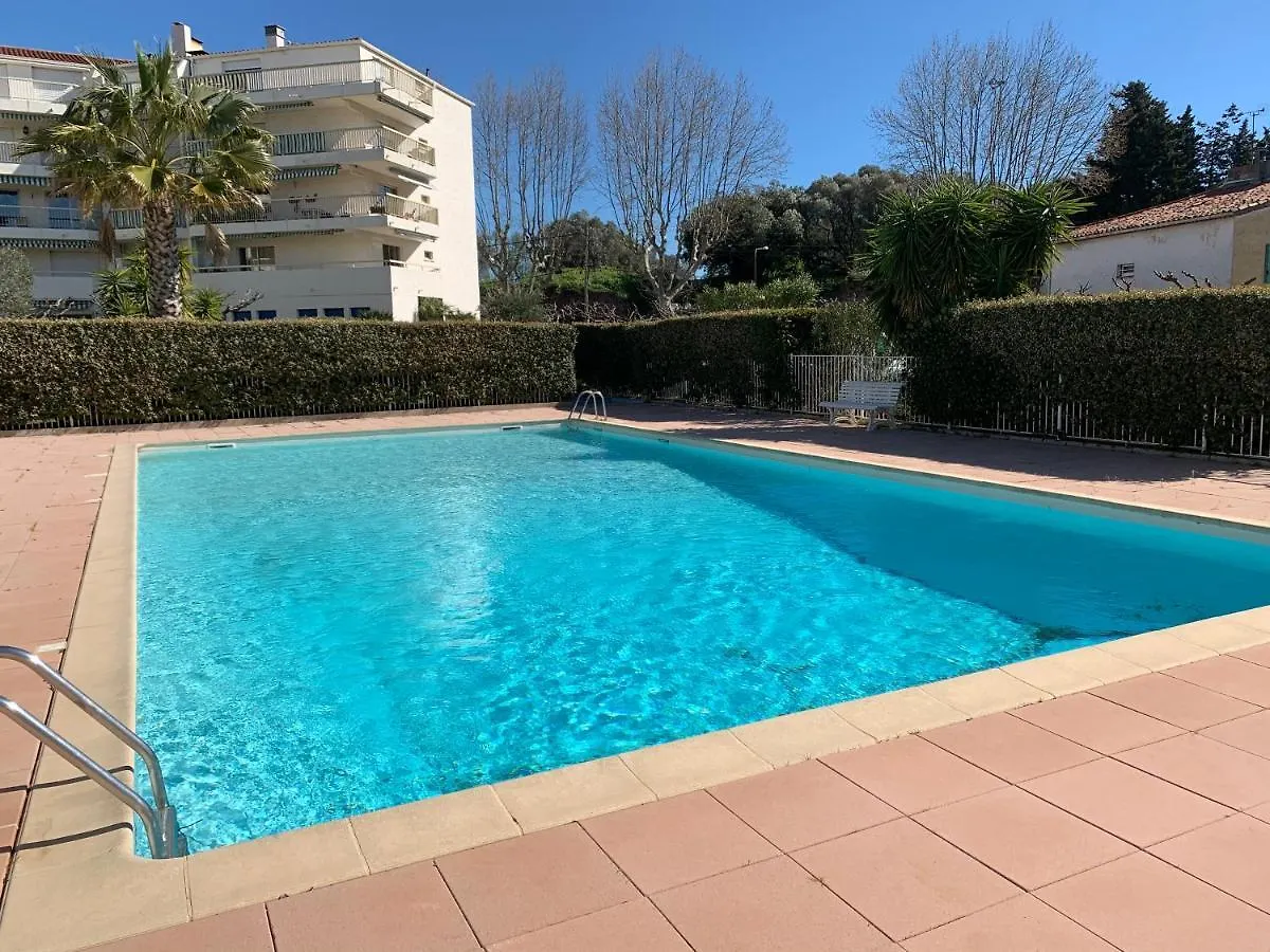 Studio De Standing Climatise, Avec Piscine, Proche De La Mer Fréjus 0*,