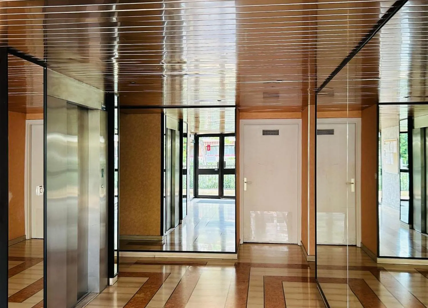 Studio De Standing Climatise, Avec Piscine, Proche De La Mer Fréjus 0*,
